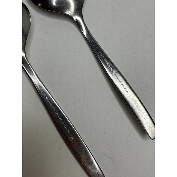 Viners of Sheffield England Stainless Flatware Set 2 Soup Spoons - Picture 5 of 5